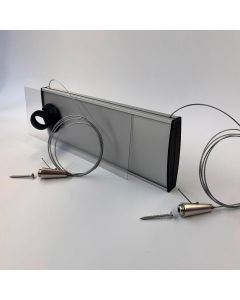 Dobbeltsidet informationsskilt med wire - Strato 150x600 mm