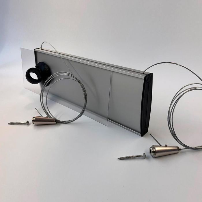 Dobbeltsidet informationsskilt med wire - Strato 212x600 mm